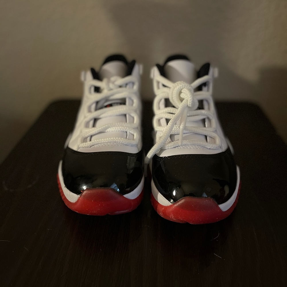 Retro 11 Low Concord Bred